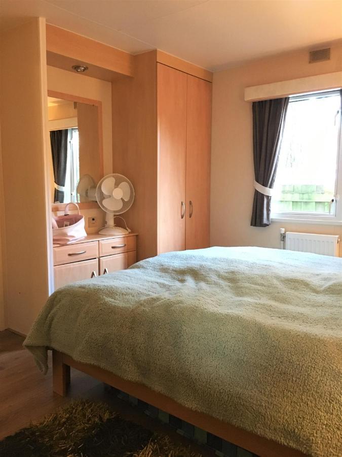 Prachtige Luxe Chalet Op De Veluwe Nabij Hoenderloo Exteriör bild